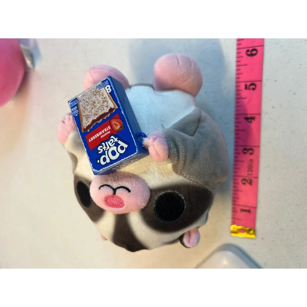 Zuru Snackles Plush Lot Capybara Kung Fu Tea Bunny Chupa Chups Sugar Glider